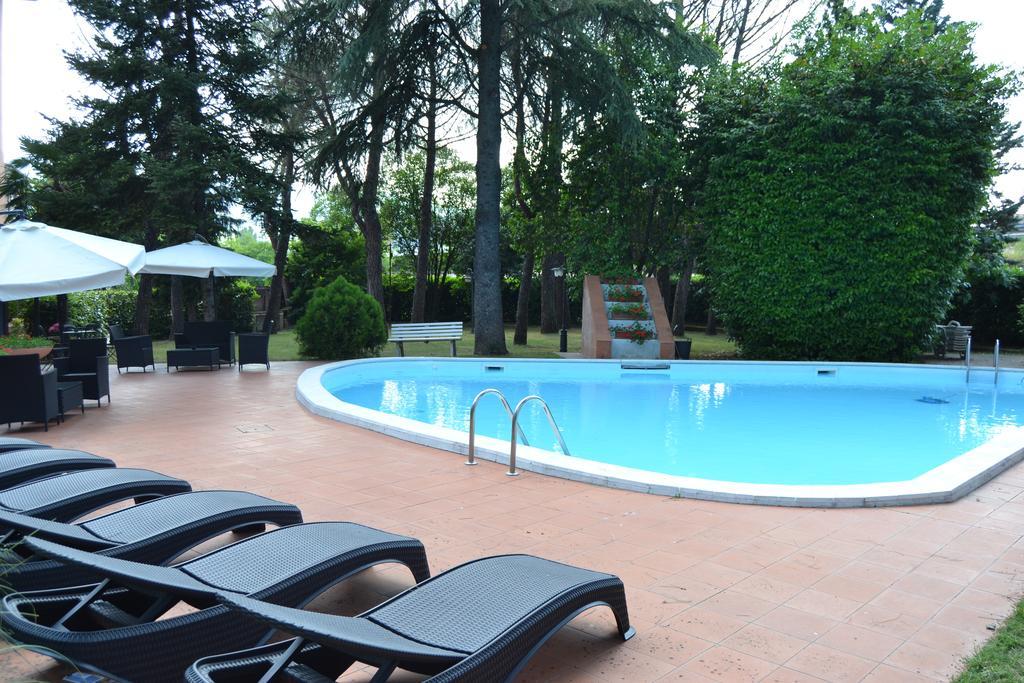 Hotel Park Ge.Al. Citta di Castello Bagian luar foto